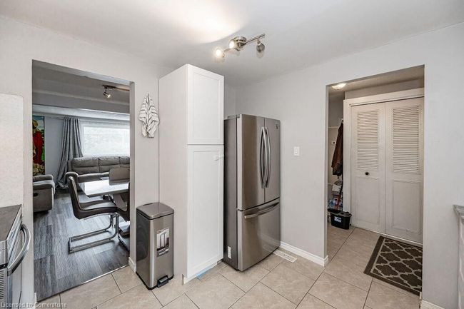 30 - 11 Grand River Blvd, Townhouse with 4 bedrooms, 2 bathrooms and 1 parking in Kitchener ON | Image 11