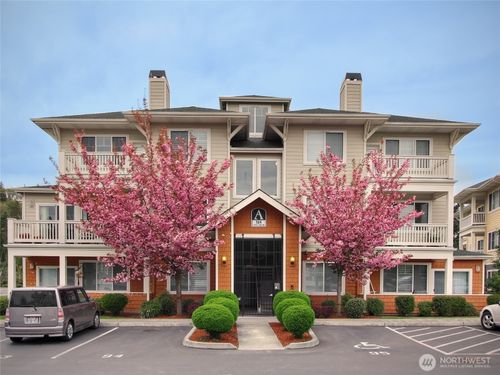 apt-a102-564 225th Ln Ne, Sammamish, WA, 98074-7199 | Card Image