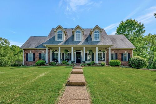 640 Southerland Rd, Dickson, TN, 37055-5919 | Card Image