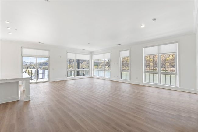 APT-413 - 1 1 St St, Condo with 3 bedrooms, 2 bathrooms and 1 parking in Oakmont PA | Image 10