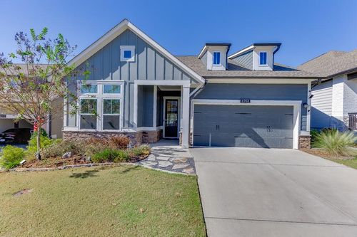 6968 River Rock Dr, Flowery Branch, GA, 30542-2527 | Card Image