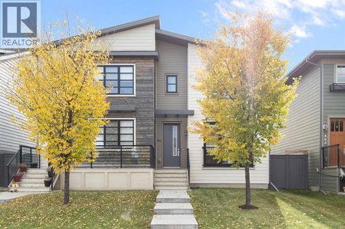 806 Walden Dr Se, Calgary, AB, T2X2J3 | Card Image