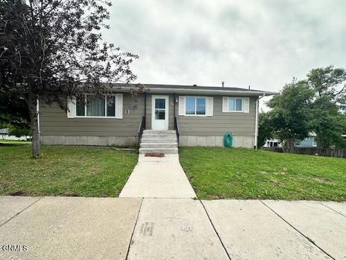 1725 N 17th St, Bismarck, ND, 58501-2115 | Card Image