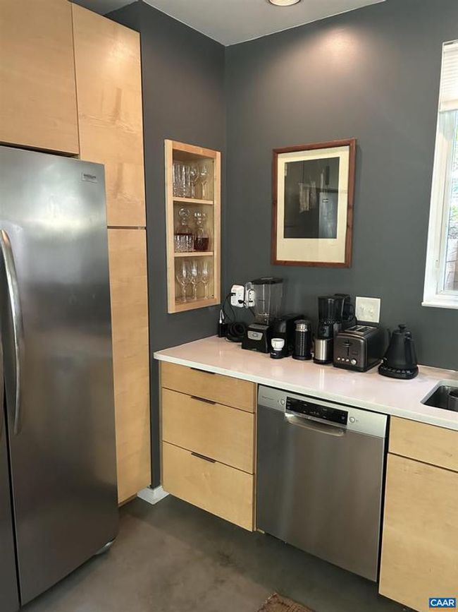 1130 E High St, Condo with 2 bedrooms, 2 bathrooms and null parking in CHARLOTTESVILLE VA | Image 10