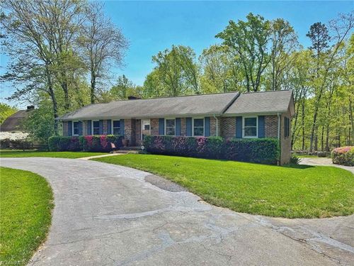 109 Eldridge Ln, State Road, NC, 28676-8754 | Card Image