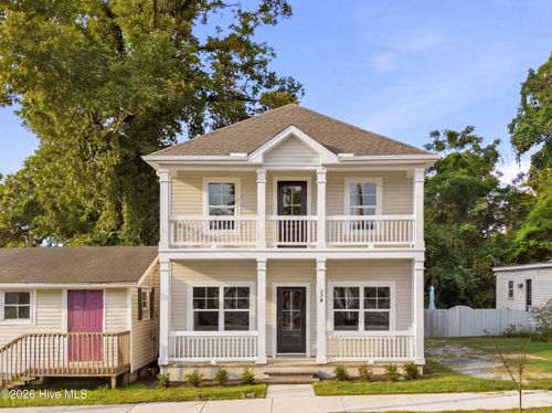 824 Hanover St, Wilmington, NC, 28401-3642 | Card Image