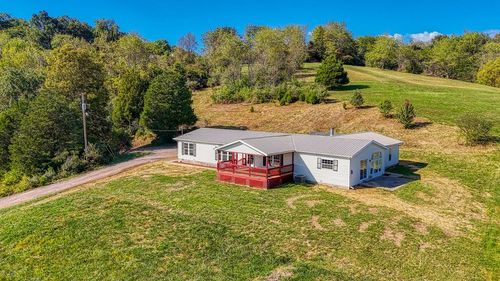 14031 Beaver Pike, Jackson, OH, 45640-9363 | Card Image