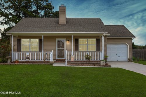513 Emily Loop, Jacksonville, NC, 28540-8912 | Card Image