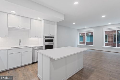 109-635 Slaters Ln, ALEXANDRIA, VA, 22314-1170 | Card Image