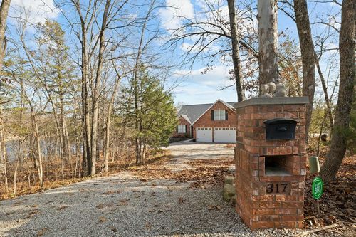 317 Scenic Dr, Hollister, MO, 65672-5820 | Card Image