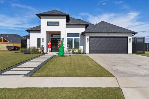 1424 Augustine Ave, Port Neches, TX, 77651-1700 | Card Image