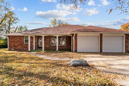 2227 Tartan Rd, Anderson, IN, 46012-4725 | Card Image