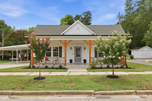 213 W Parrish Dr, Benson, NC, 27504-1647 | Card Image