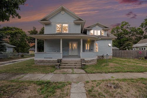 2058 Blodgett St, Muskegon, MI, 49441-1512 | Card Image