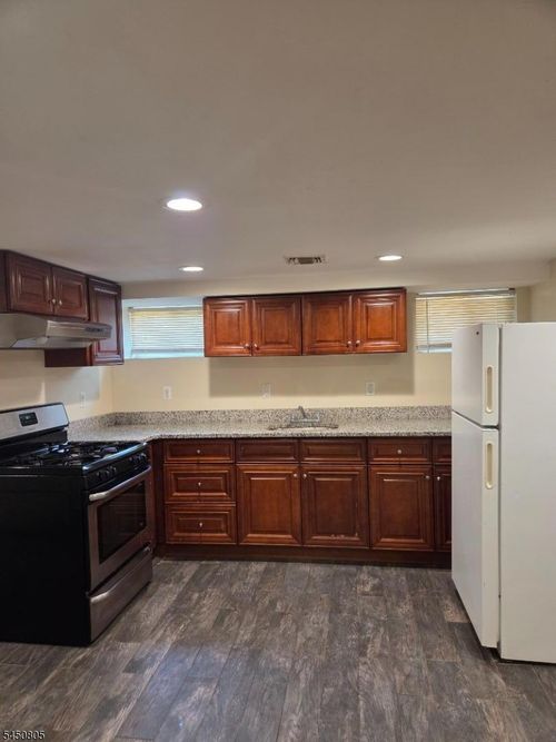 1a-130 N 5th St, Paterson, NJ, 07522-1331 | Card Image