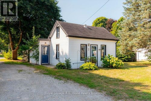 7 Mill St W, Otterville, ON, N0J1R0 | Card Image
