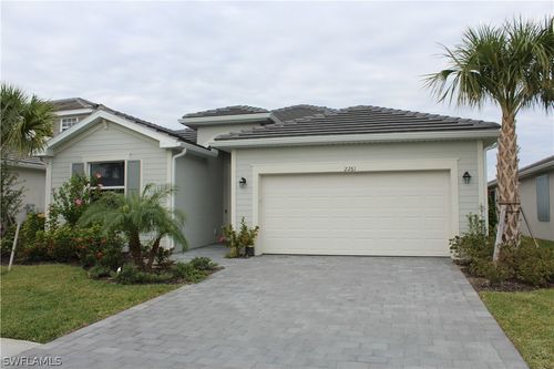 2261 Avocado Ln, Naples, FL, 34120-5735 | Card Image