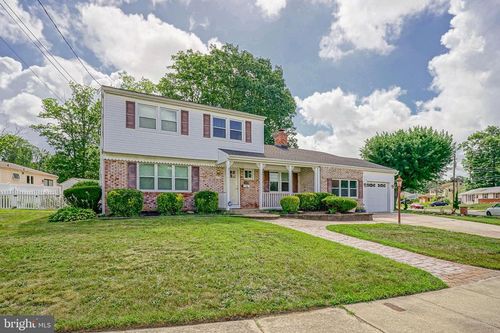 127 Oxford Pl, WILLIAMSTOWN, NJ, 08094-1526 | Card Image