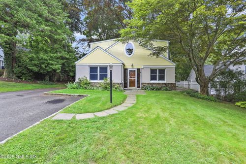 6 Halsey Dr, Old Greenwich, CT, 06870-1205 | Card Image
