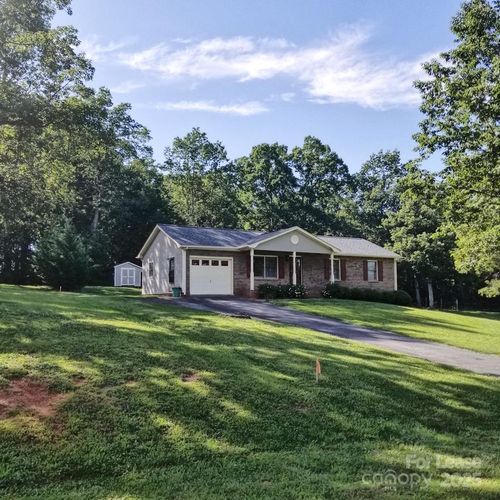 3711 Dorothys Ln, Newton, NC, 28658-8280 | Card Image