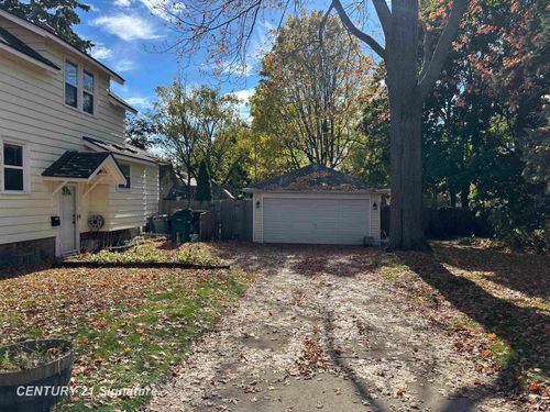 410 E Main St, Flushing, MI, 48433-2030 | Card Image