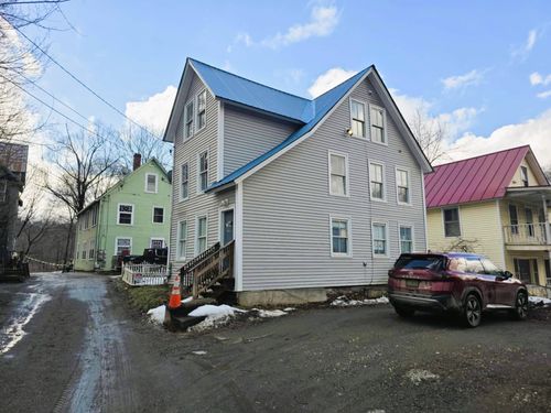 5 Reynolds Dr, Brattleboro, VT, 05301-5569 | Card Image