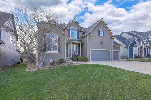 4418 Silverheel St, Shawnee, KS, 66226-3935 | Card Image