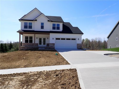 7070 Village Way Dr, Garrettsville, OH, 44231-9803 | Card Image