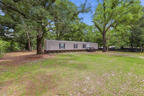 215 Sw Alpine Pl, High Springs, FL, 32643-1202 | Card Image