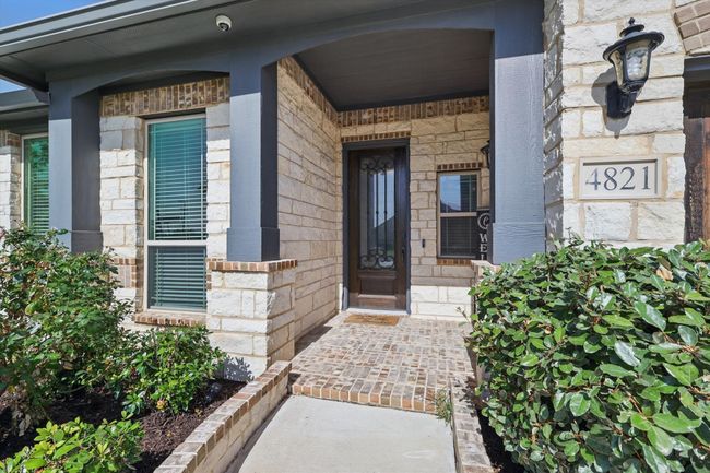 4821 Windfern Way, House other with 4 bedrooms, 3 bathrooms and null parking in Midlothian TX | Image 4