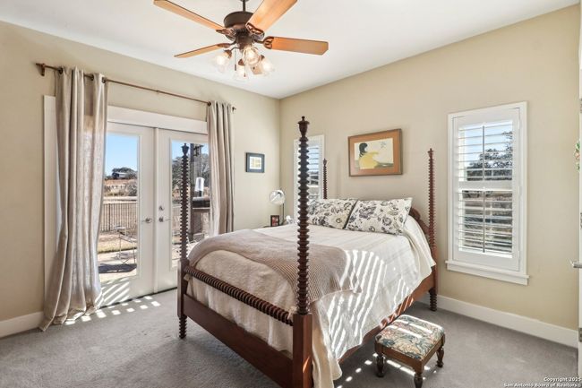 221 Cypress Estates Pkwy, House other with 3 bedrooms, 2 bathrooms and null parking in Ingram TX | Image 27