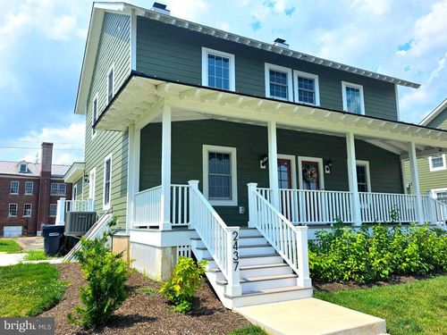 2437 Old Battery Ln, DELAWARE CITY, DE, 19706-4312 | Card Image