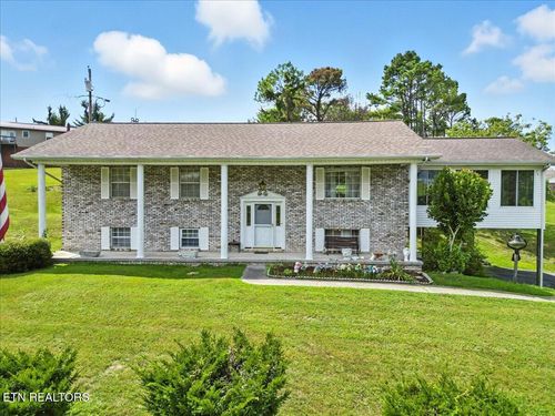 1719 Boone Cir, Tazewell, TN, 37879-4232 | Card Image