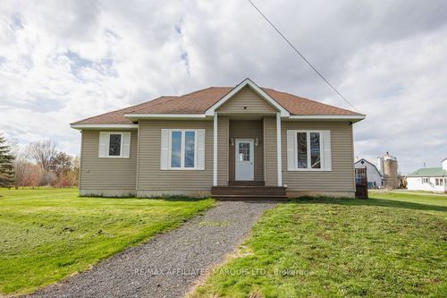 19249 County 2 Road, South Glengarry, ON, K0C2E0 | Card Image