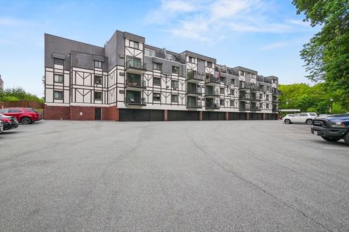 apt-217-9 Broadway, Saugus, MA, 01906-1037 | Card Image