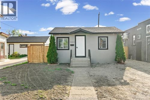 1663 Drouillard Road, Windsor, ON, N8Y2S4 | Card Image