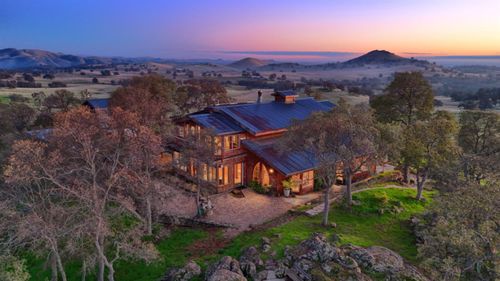 2380 Old Hwy, Catheys Valley, CA, 95306-9734 | Card Image