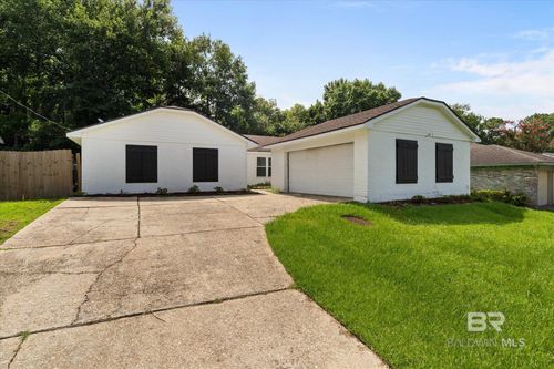 122 Lake Forest Blvd, Daphne, AL, 36526-7518 | Card Image
