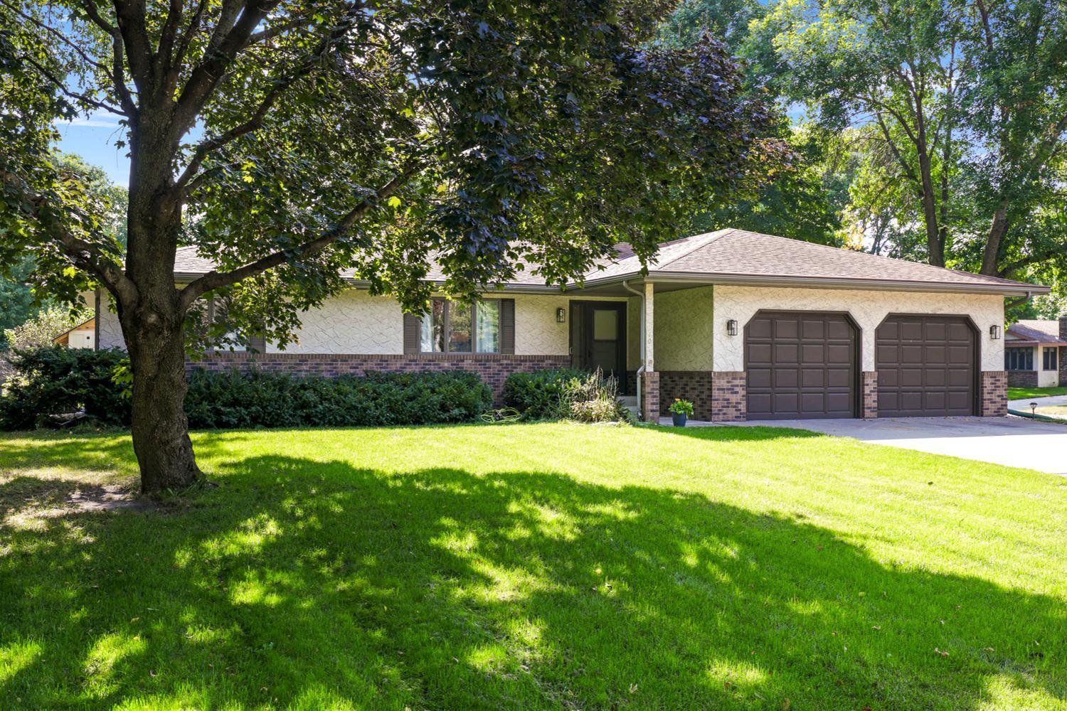 Thomas Ave, Shakopee, MN 55379