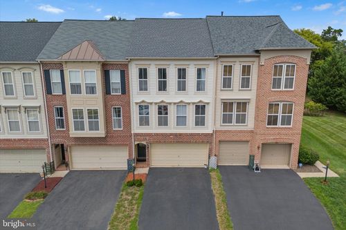 9107 Ribbon Falls Loop, BRISTOW, VA, 20136-6130 | Card Image