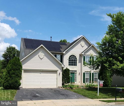 2108 Chestnut Ln, FREDERICK, MD, 21702-5922 | Card Image