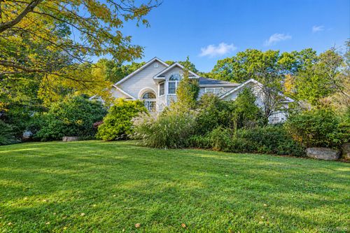 9 Cobbler Lane, Brookhaven, NY, 11733 | Card Image