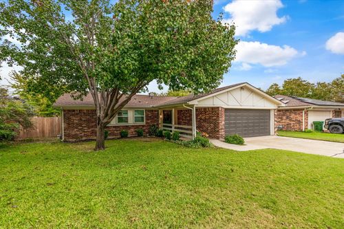 2021 Memphis Dr, Bedford, TX, 76022-6803 | Card Image