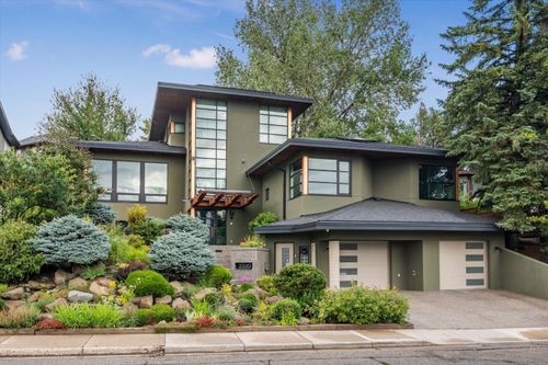 2320 Juniper Rd Nw, Calgary, AB, T2N3V2 | Card Image