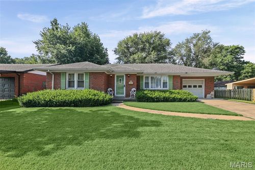1604 Garfield Ave, Granite City, IL, 62040-3826 | Card Image