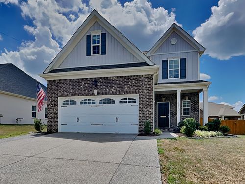 1013 Wickshire Dr, Gallatin, TN, 37066-3547 | Card Image