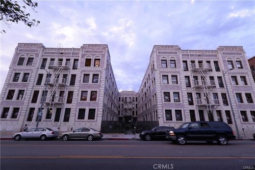 221-2121 James M Wood Blvd, Los Angeles, CA, 90015 | Card Image