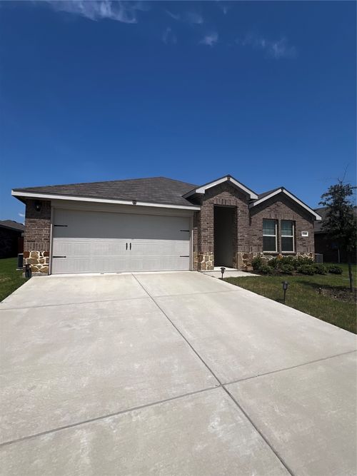 1135 Elijah Way, Dallas, TX, 75253-6653 | Card Image