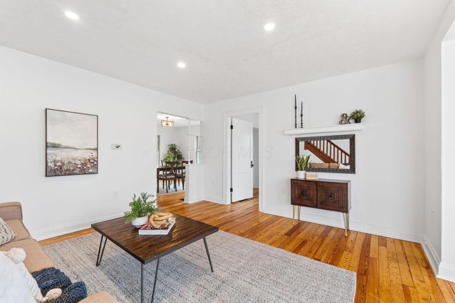 206 W Columbus St, House other with 4 bedrooms, 2 bathrooms and null parking in Lithopolis OH | Image 4