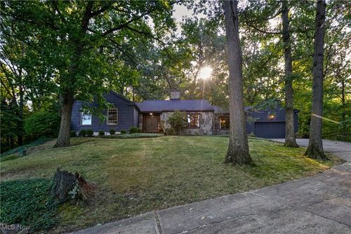 1561 Niles Cortland Rd Se, Warren, OH, 44484-3031 | Card Image